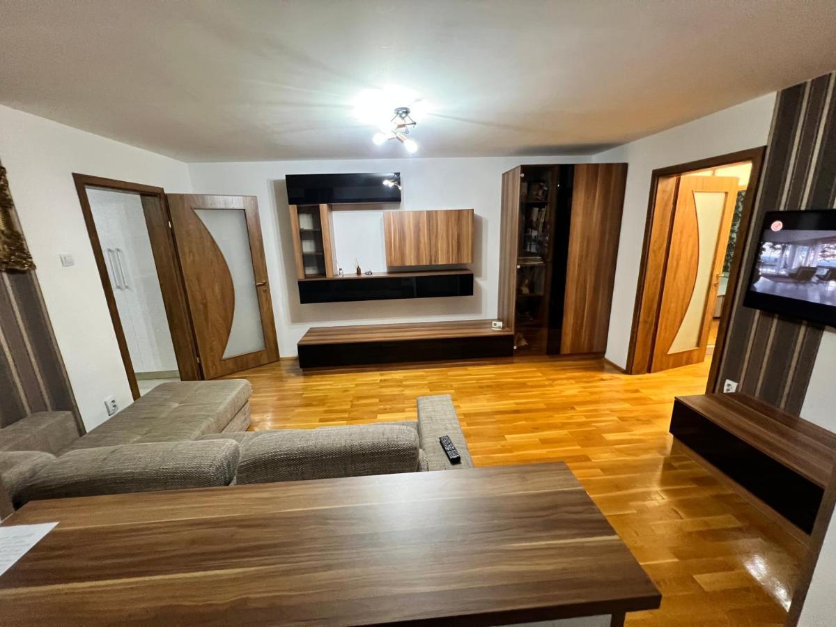 Debo Apartament Lugoj Exterior foto